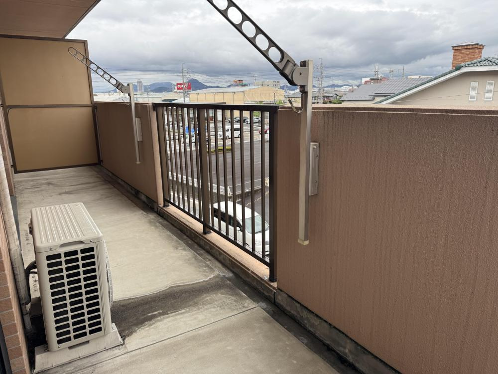 エミュールアサイのバルコニー