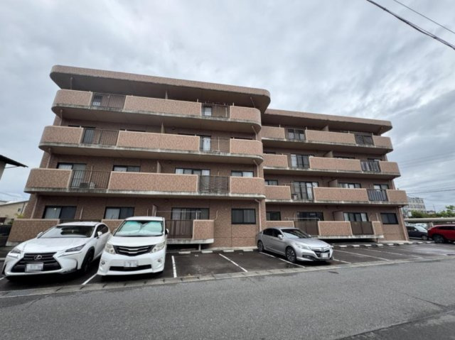 エミュールアサイの外観