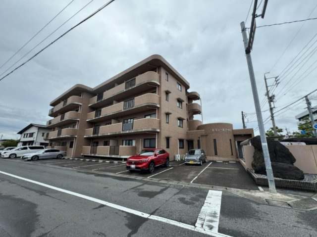 エミュールアサイ