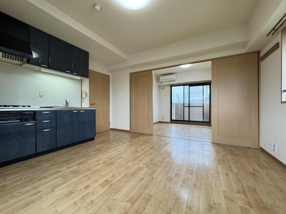 エミュールアサイの内装