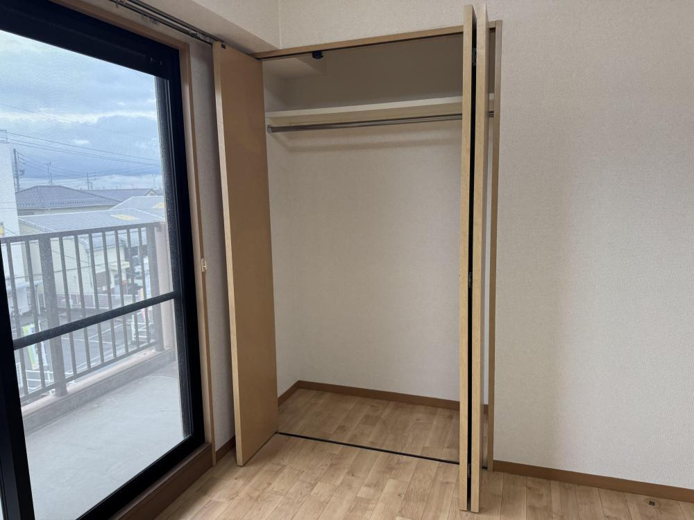 エミュールアサイの収納