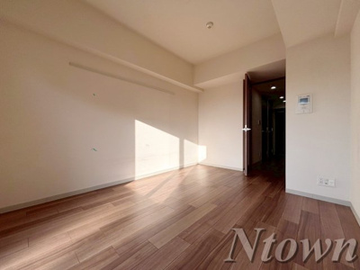 【居間・リビング】 | プレサンス大須観音 | こちらの居間で趣味の時間をお楽しみください