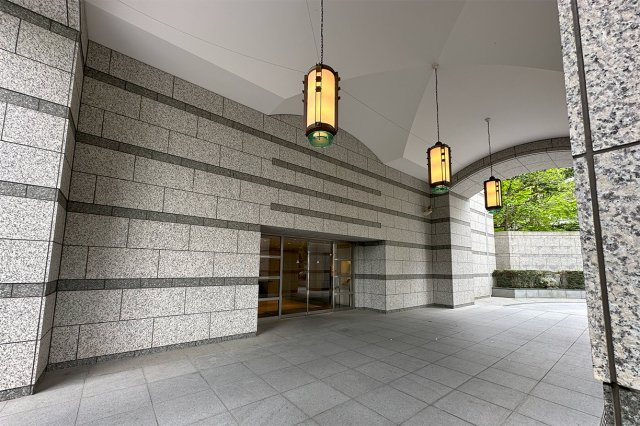 【エントランス】 | 麻布霞町パーク・マンション
