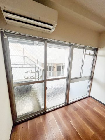 大幸ビル此花のバルコニー