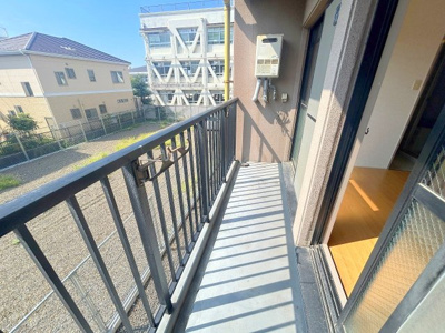 【バルコニー】 | 伊井ビル