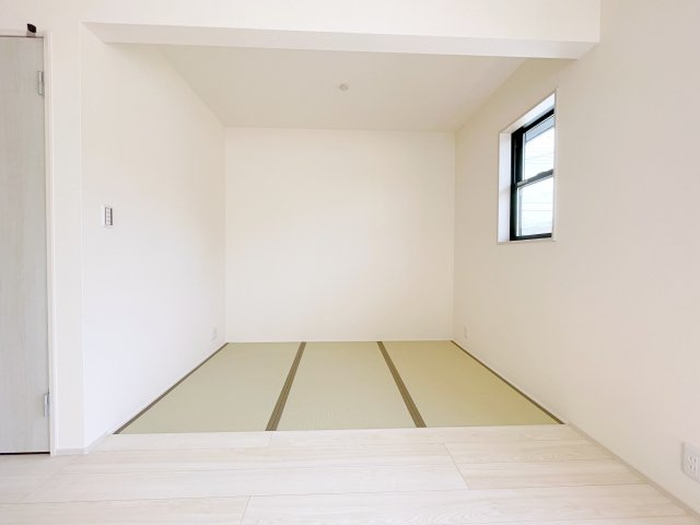 新築戸建・新築建売　行田市城西1丁目　長期優良住宅　忍小・忍中の和室|ちょっとした家事スペースや小さな子供の遊び場としても活用できます！