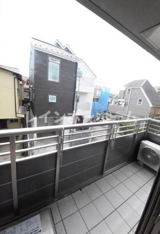 カーサグランデ本八幡のバルコニー