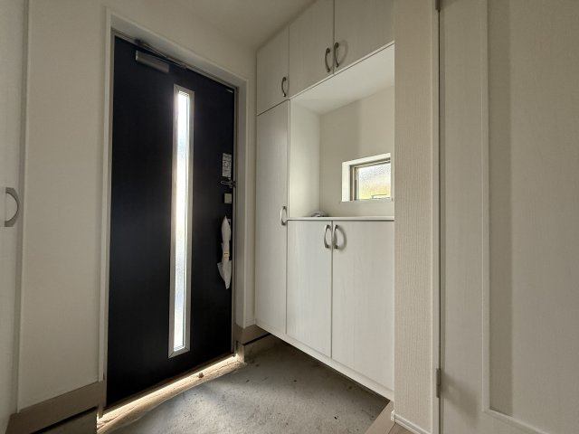 垂水区神陵台9丁目１号棟新築の玄関