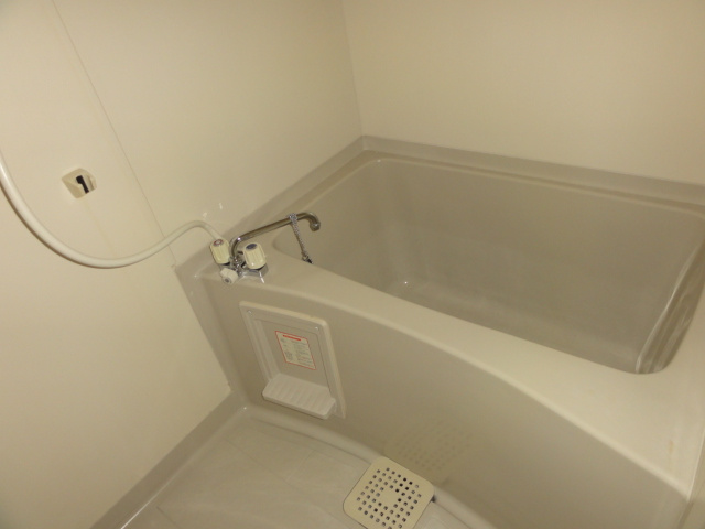 寒河江市 2棟一括アパートの浴室