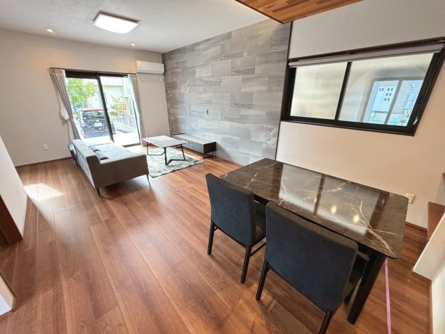 新築戸建　大垣市赤坂町　全1区画分譲の居間・リビング|リビング別角度