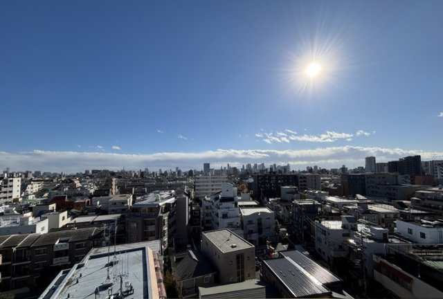 オーベル池袋立教通りの展望|8階住戸につき眺望良好です
周辺に高い建物はございません