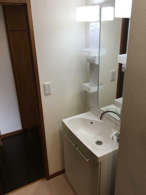 【独立洗面台】 | 石田ビル | 嬉しい独立洗面台付き。