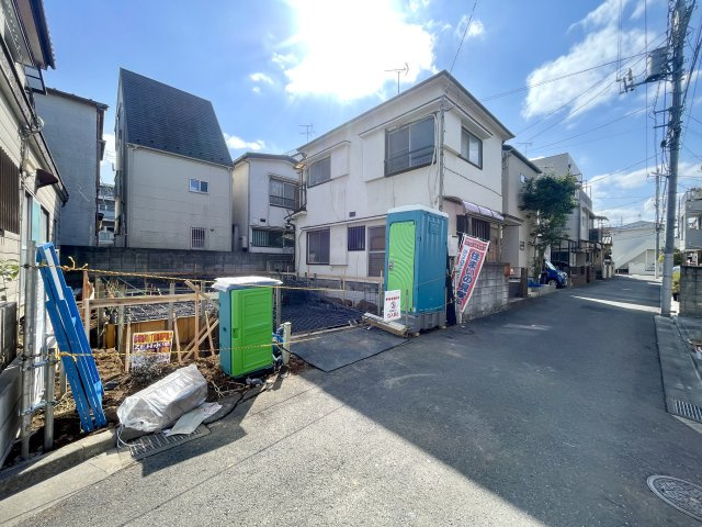 板橋区赤塚新町1丁目　生活快適エリア　新築戸建限定1棟の前面道路含む現地写真