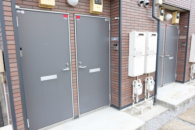 オートハウスⅡのエントランス