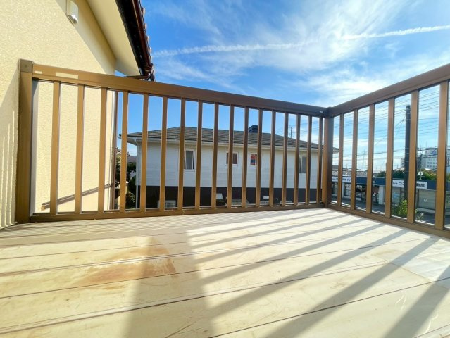 八街市中古戸建てのバルコニー