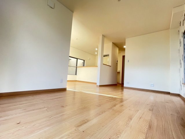 八街市中古戸建ての洋室