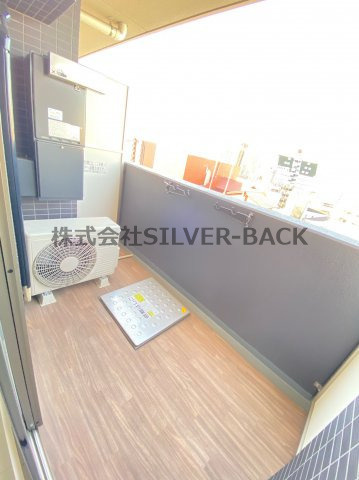 レジュールアッシュウエストレジス★仲介手数料無料物件★のバルコニー