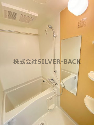 レジュールアッシュウエストレジス★仲介手数料無料物件★の浴室