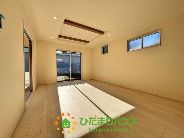加須市久下1丁目2期　新築一戸建ての居間・リビング