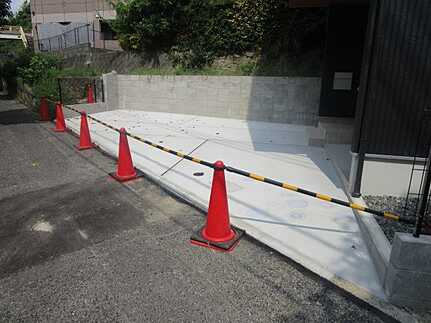 広島市安佐南区伴東１丁目　新築一戸建ての駐車場