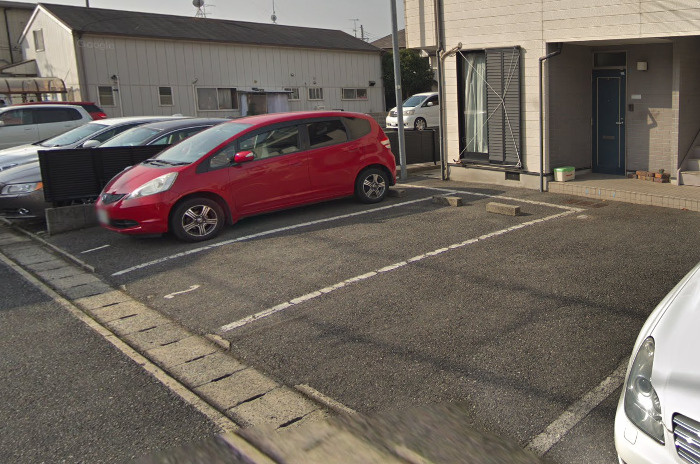 ハウスコートヤマフジC棟の駐車場