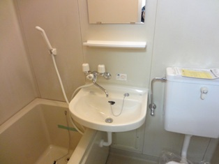 浴槽トイレ洗面新規交換しました