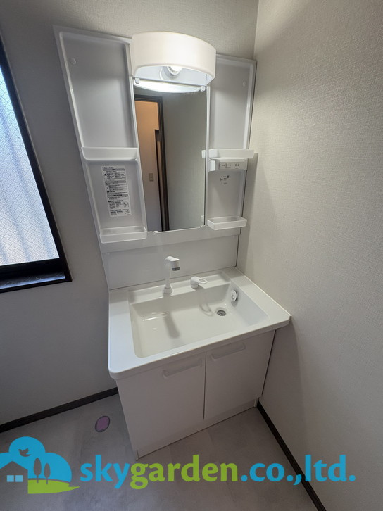 茅ヶ崎市菱沼3丁目　中古戸建の独立洗面台|使いやすい独立洗面台です