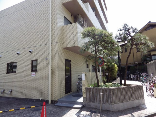 LIONS MANSION文京第三の外観