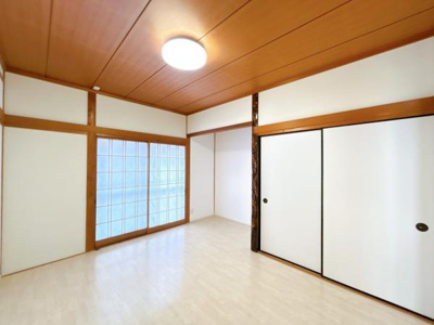 【洋室】 | 鳥取市滝山中古戸建て