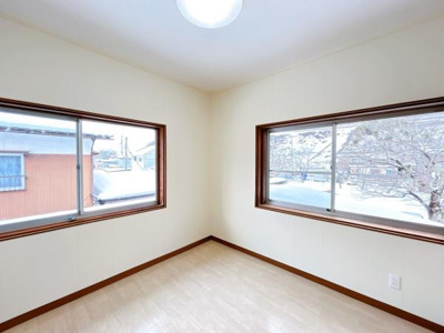 【洋室】 | 鳥取市滝山中古戸建て