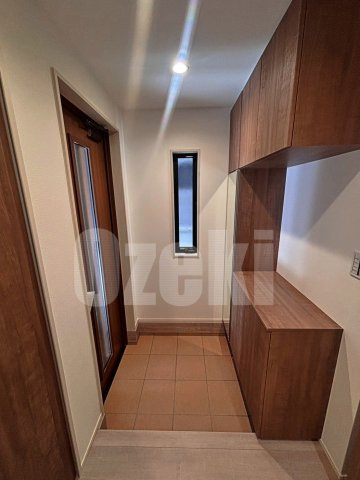 ALTA　GARDENの玄関|弊社ホームページに写真がたくさんあります♪