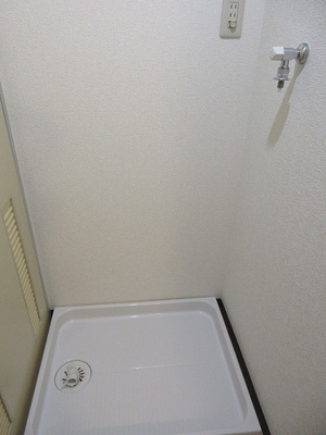 【設備】 | シーサイド片瀬江ノ島 | 洗濯機置場