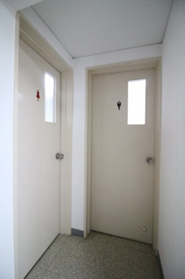 【トイレ】 | 新布引ビル | 男女トイレ別