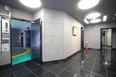 【エントランス】 | 新布引ビル