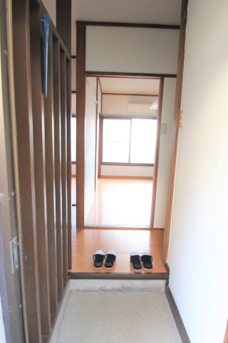 アパートメントいずみの玄関|※参考写真