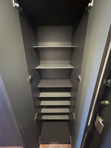 大阪市淀川区新高５丁目の賃貸マンションの収納