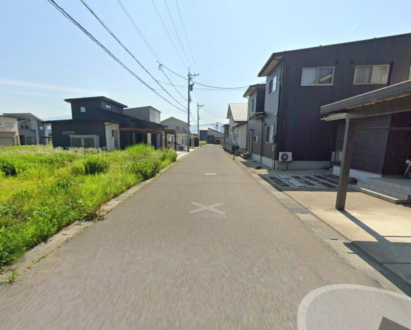 大野市弥生町　分譲地Ｃ15の前面道路含む現地写真