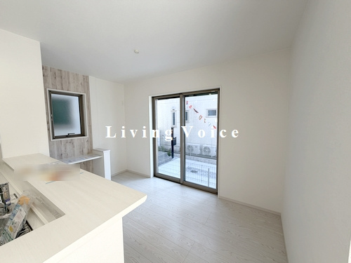 【居間・リビング】 | 【仲介手数料０円】相模原市南区南台4期　新築一戸建て　全2棟 | 相模原市南区南台4期　新築一戸建て　全2棟