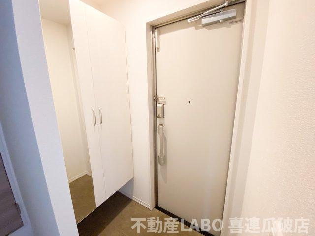 モンシャトーブランの玄関