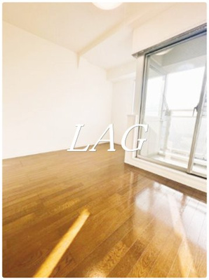 【居間・リビング】 | グリーンステージエイコー | 洋室のお部屋です。