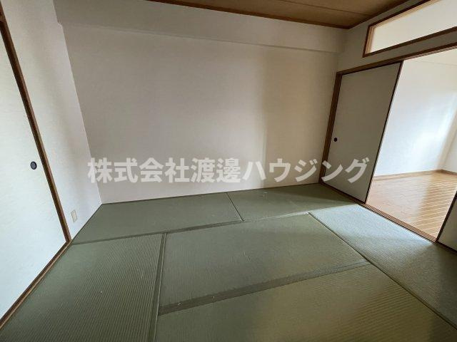 アラメダ江坂の和室