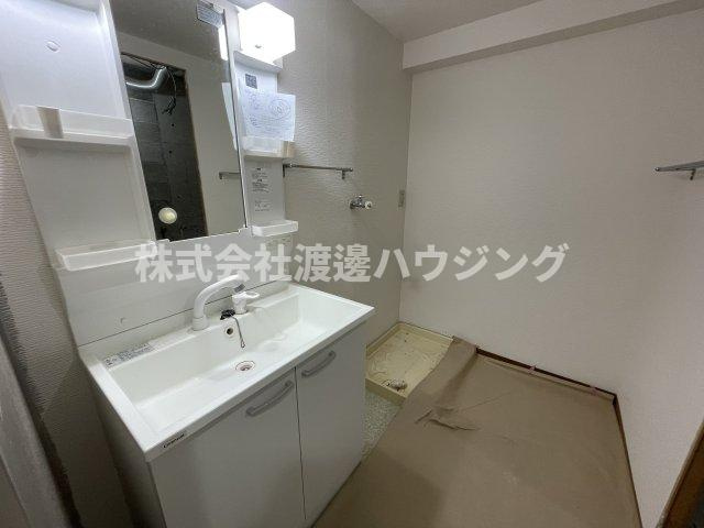 アラメダ江坂の洗面所