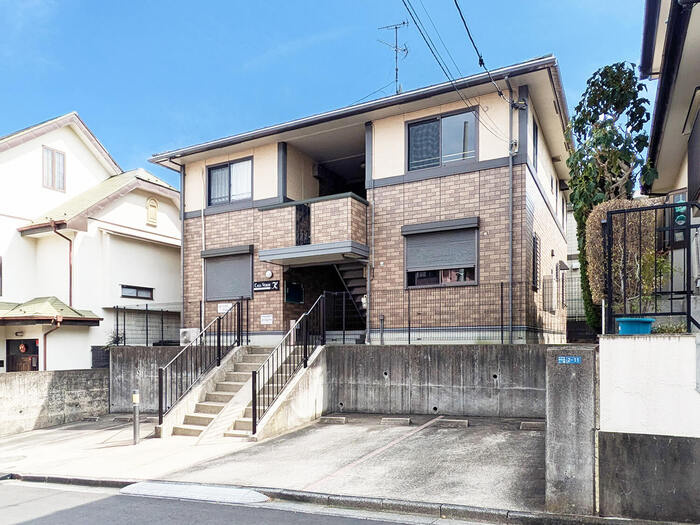 川崎市多摩区南生田２丁目のアパート