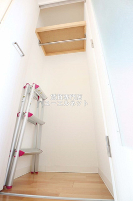 【収納】 | セレニテ江坂四番館 | クローゼット付きでお部屋もスッキリ♪