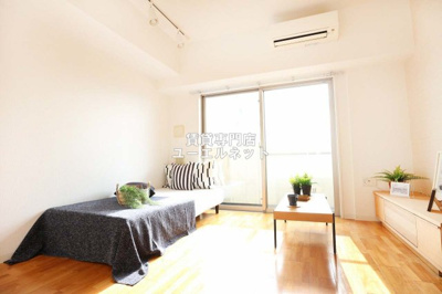 【居間・リビング】 | セレニテ江坂四番館 | ゆったりとくつろげる、落ち着きのある居室空間です