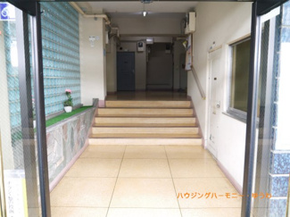 【エントランス】 | 清廉とされたエントランスになっています。