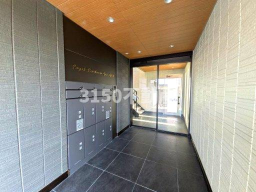 Euzak Residence Gifu Westのエントランス