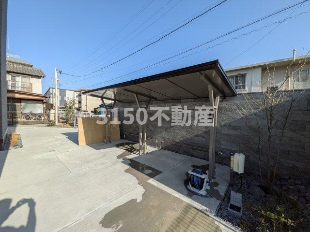 Euzak Residence Gifu Westの駐車場