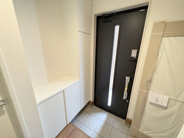 三郷市高州2丁目　新築戸建　全1棟の玄関|同施工会社の参考写真になります。