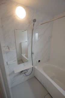 【浴室】 | 【仲介手数料無料！！】日野市栄町４丁目　新築戸建て（全6棟）1号棟　6160万円